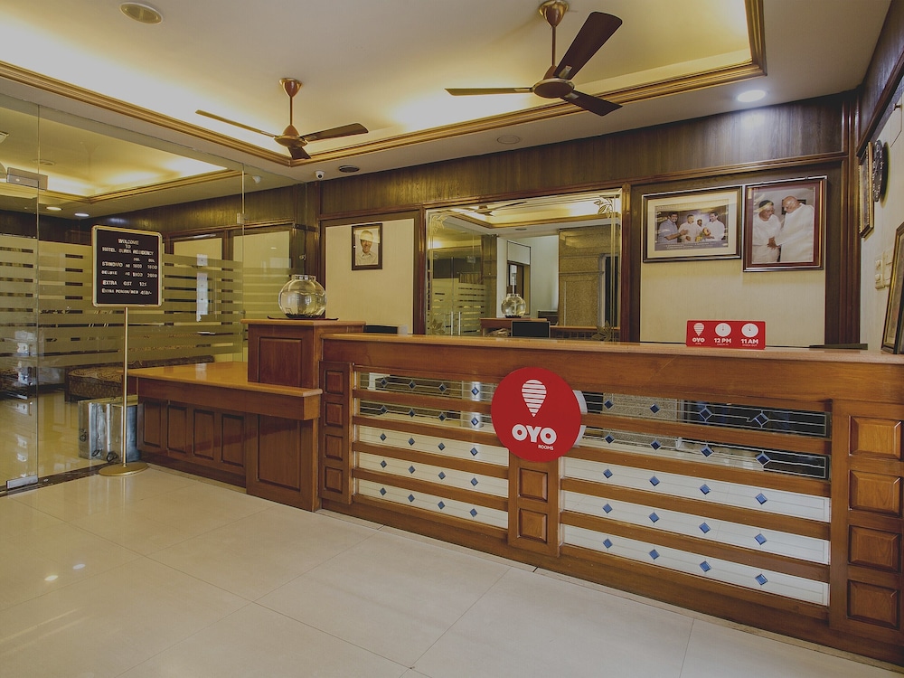 OYO 28637 Gokul Grand 5/27