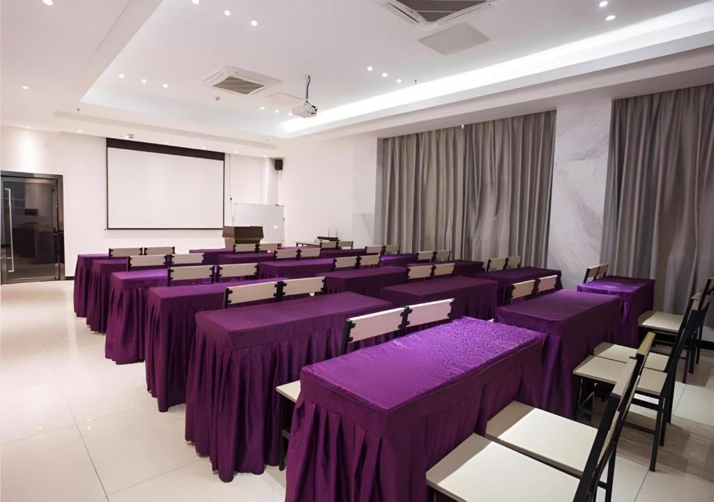 City Comfort Inn Zhanjiang Chikan Overpass 49/54