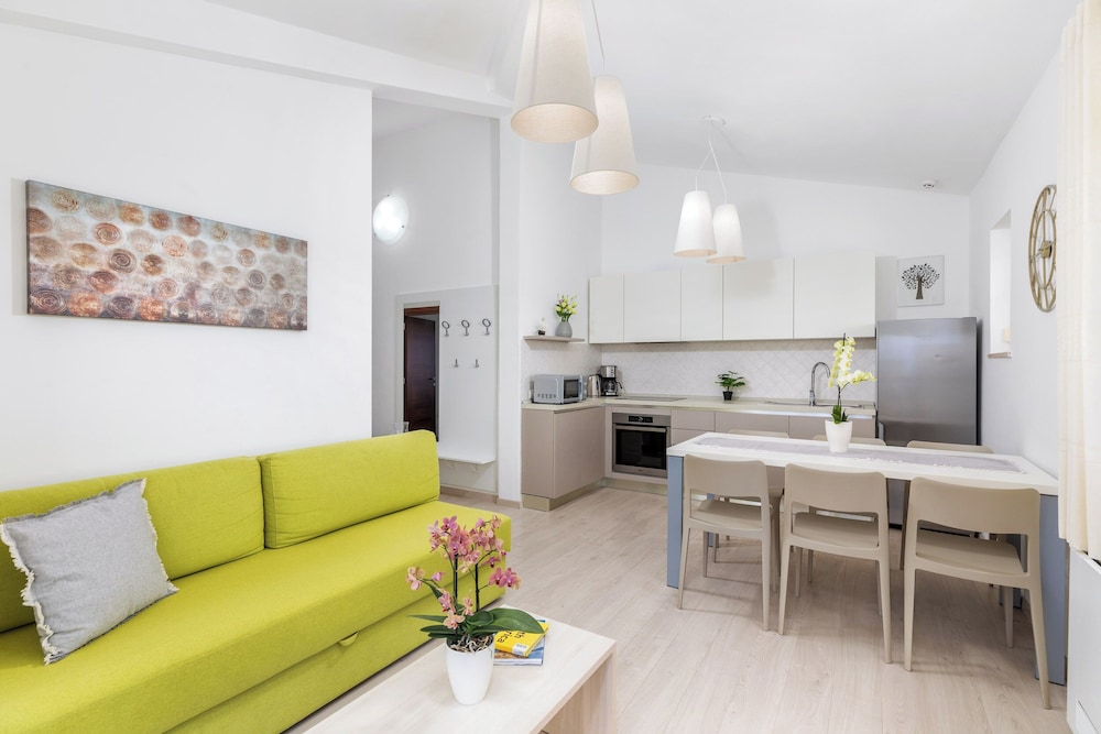 Villa Nina Apartments 28/50