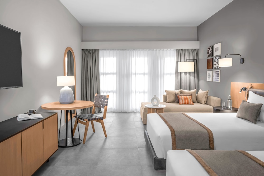 Premium, Twin Beds, with View