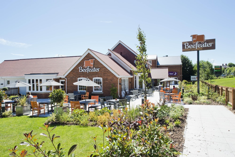 Premier Inn Farnham 42/46