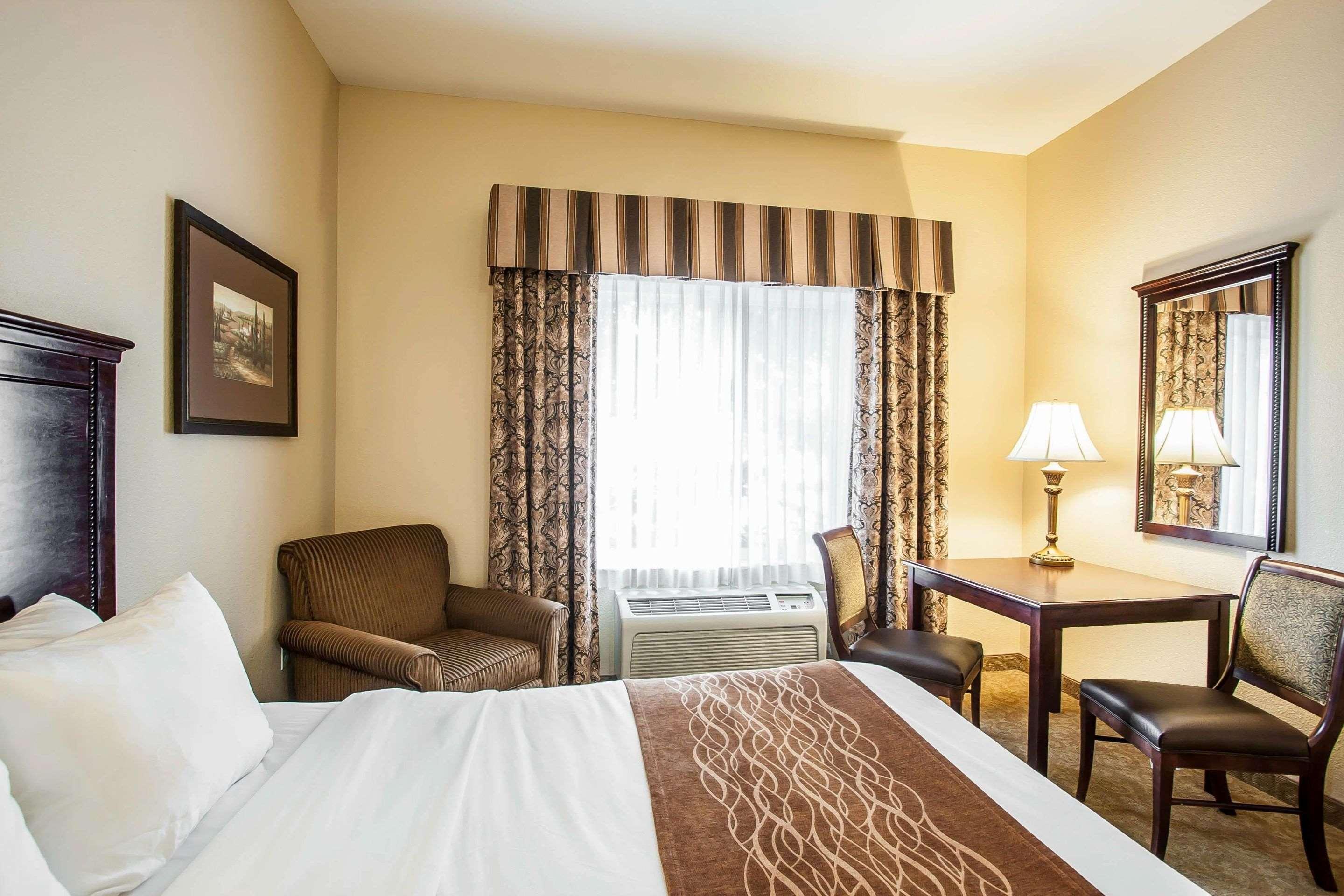 Room, 2 Queen Beds