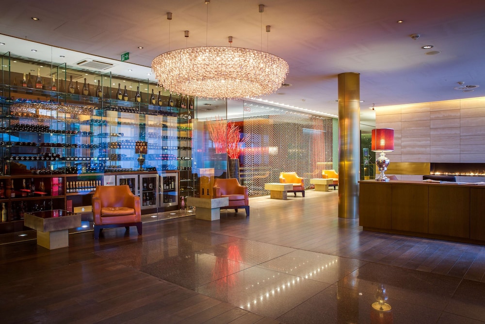 Radisson Blu Media Harbour Hotel Dusseldorf 53/68