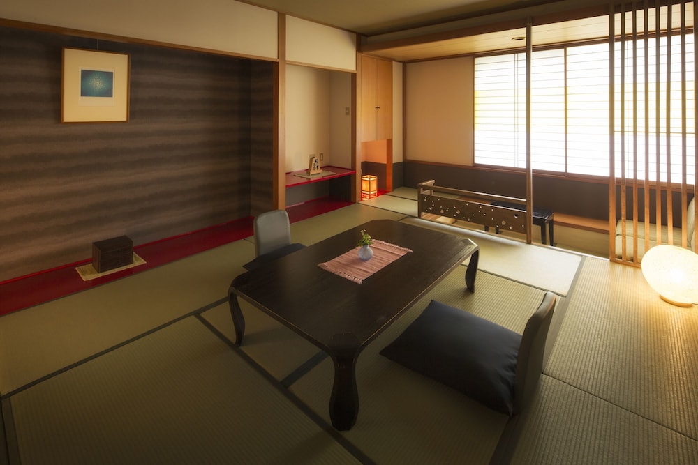 Hotel Lucent Takamiya 31/43