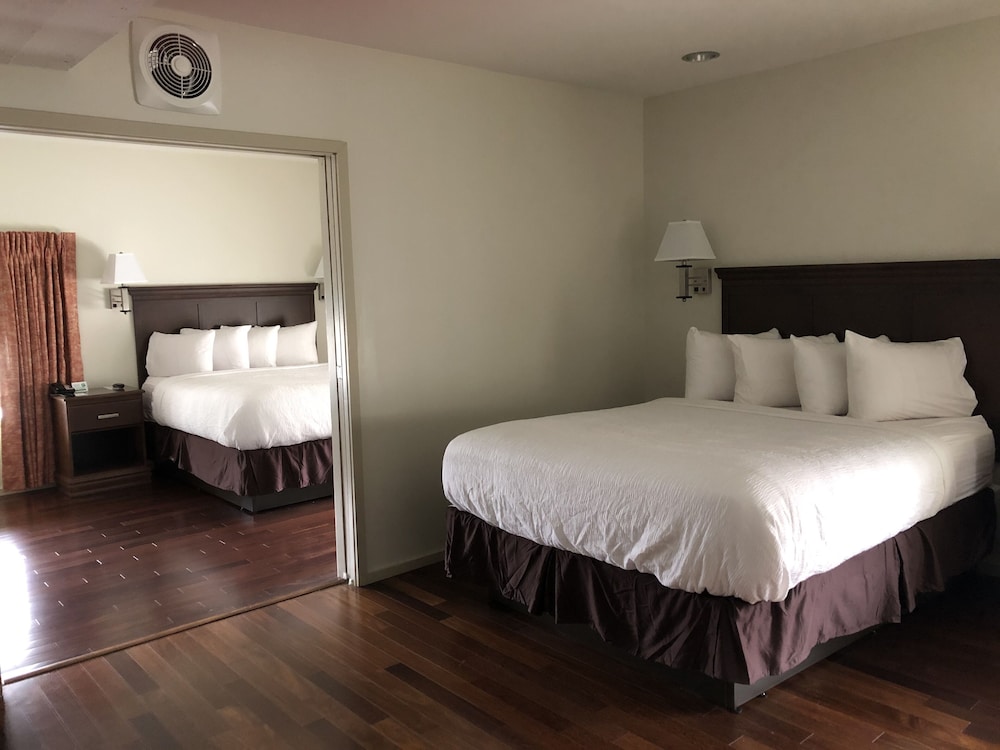 Grand Eastonian Suites Hotel 26/79
