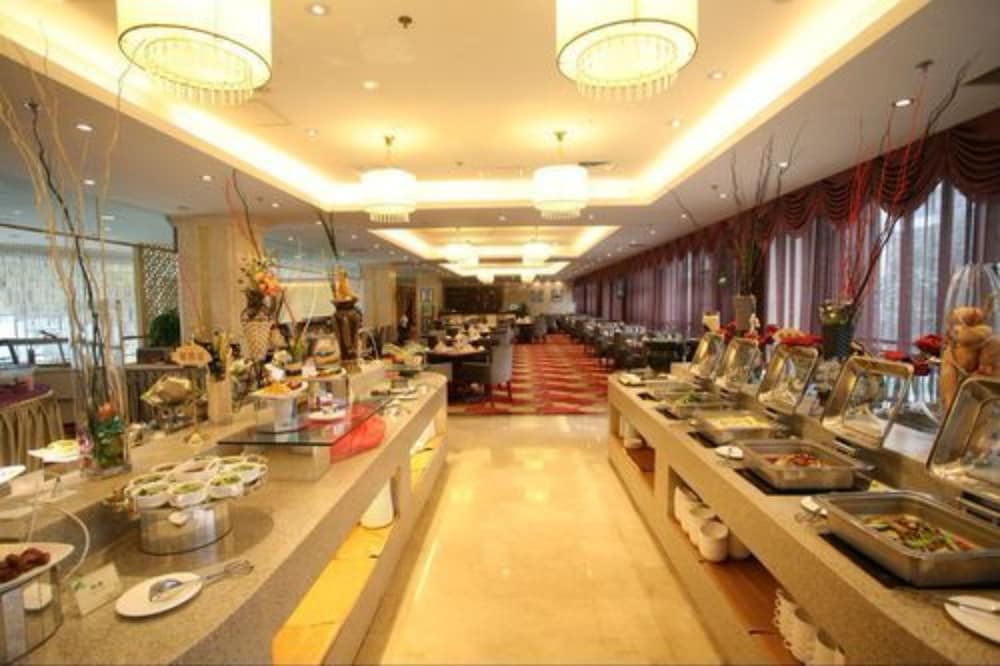 Huashan Mountain International Hotel 18/21