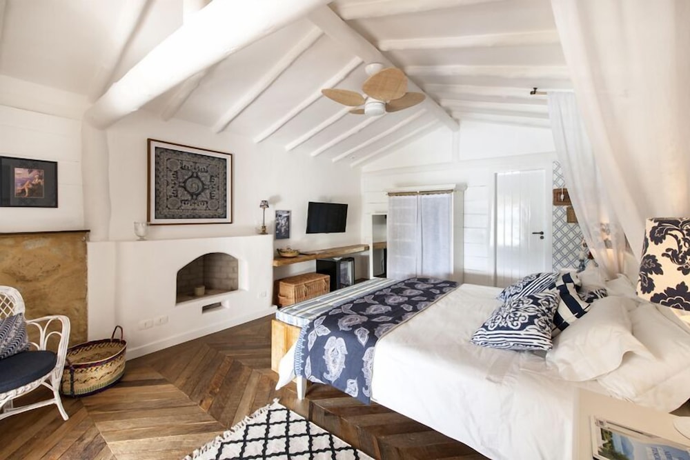 TW GUAIMBE HOTEL EXCLUSIVE SUITES 32/60