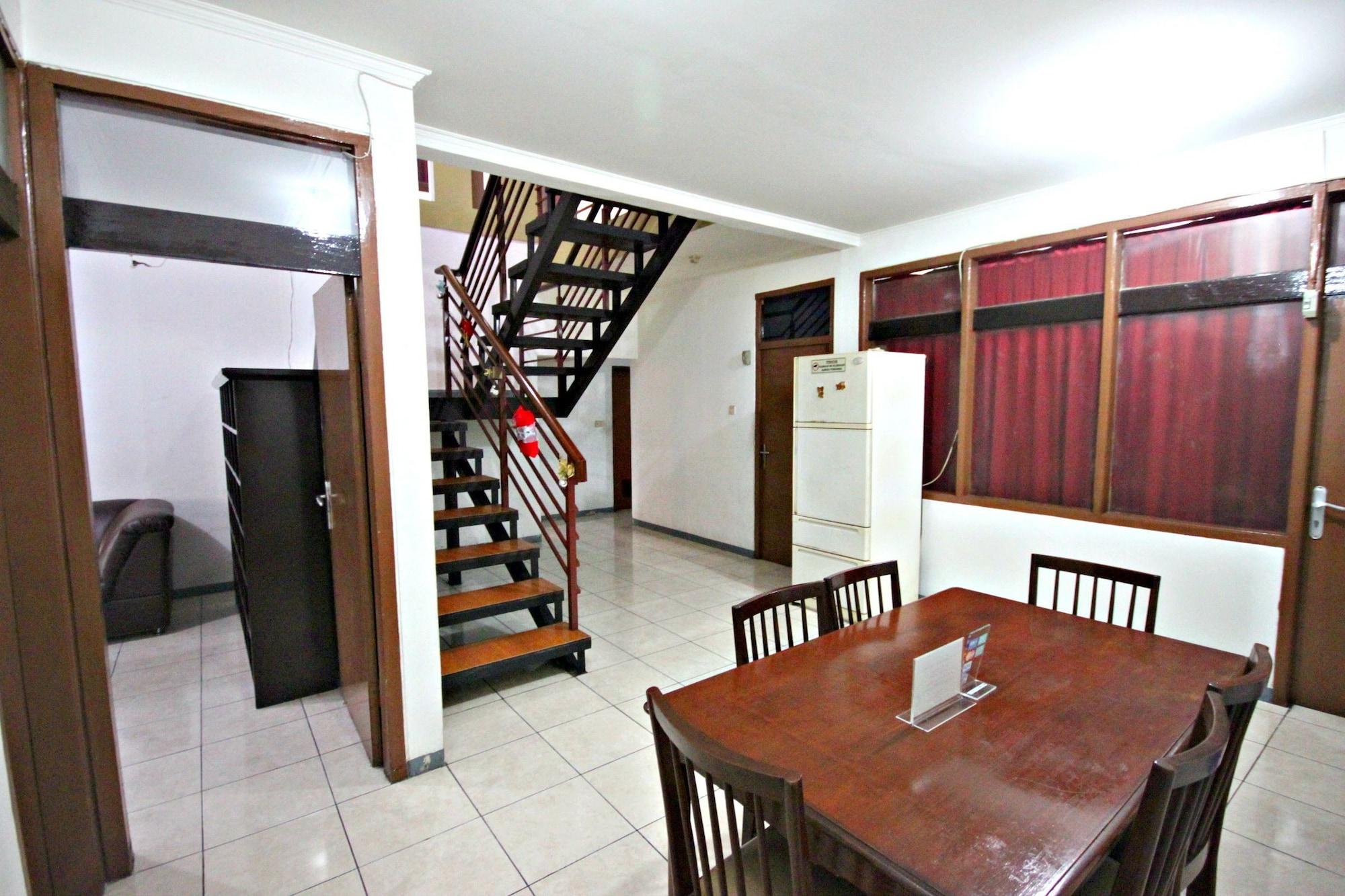 Hotel O near D'Botanica Bandung Mall 13/14