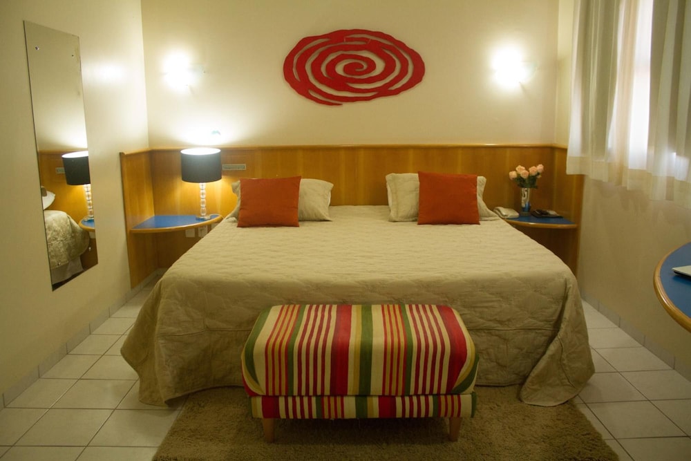 Honorato Plaza Hotel 19/52