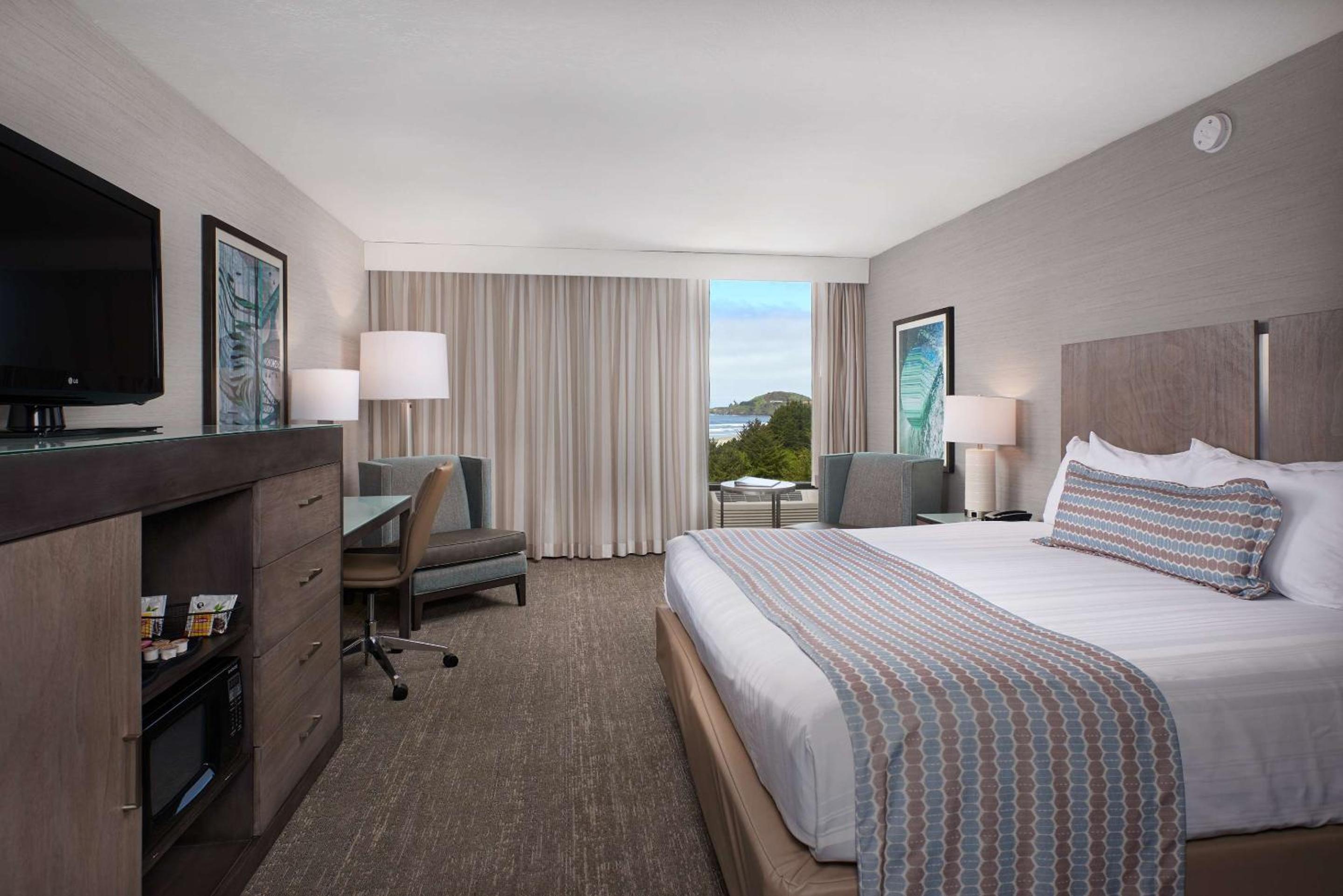 Room, King Bed, Ocean View, Pet Friendly
