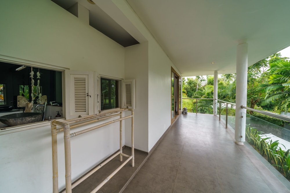 Villa Paloma 1/50
