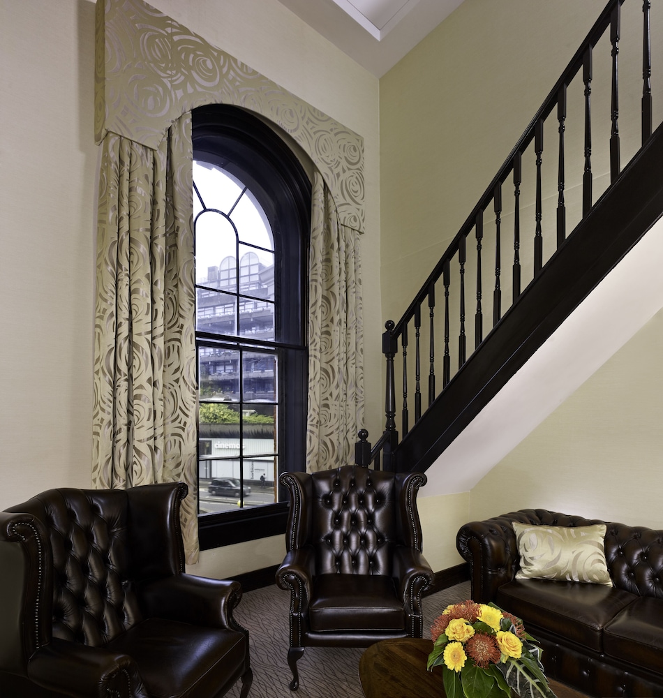 Montcalm Brewery Townhouse 19/42