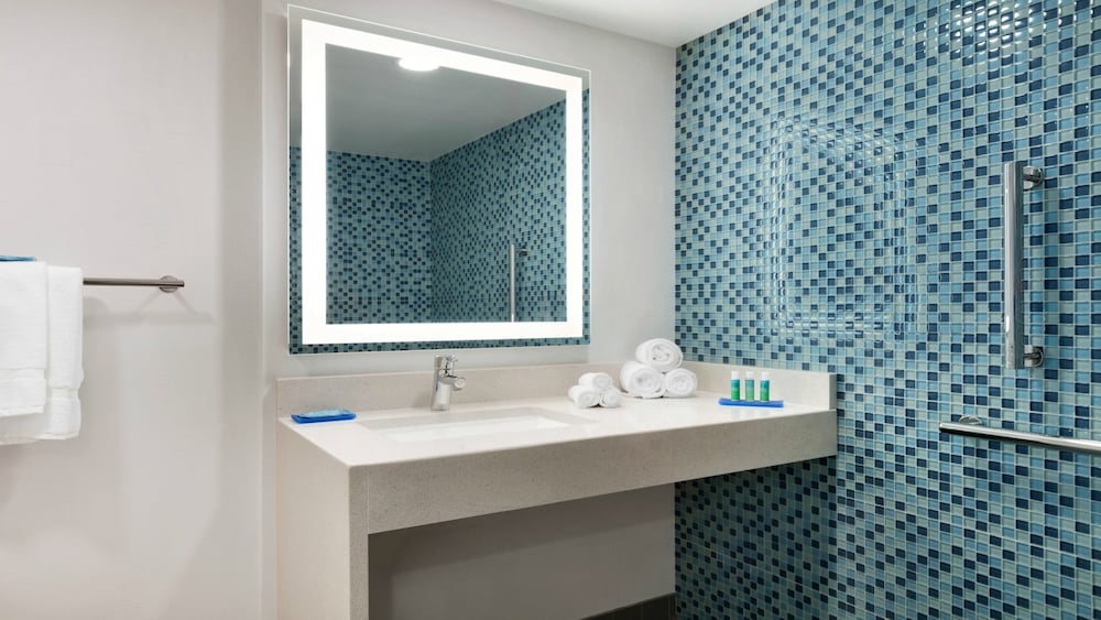 Holiday Inn Express Williamsburg Busch Gardens Area Ex Quality Inn At Kingsmill Busch Gardens Area 22/63