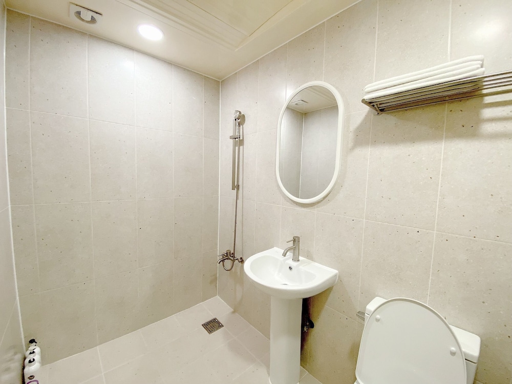 Jeonju Tourist Hotel 32/34