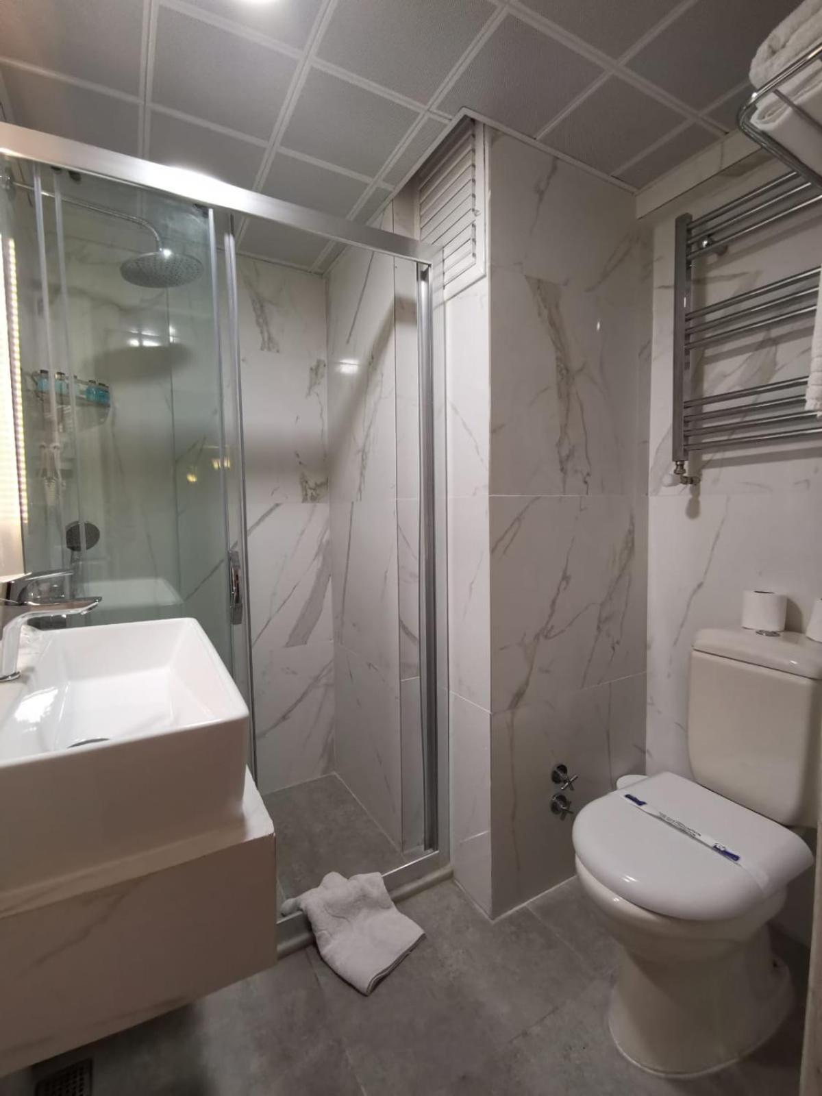 Hotel Temizay 38/39