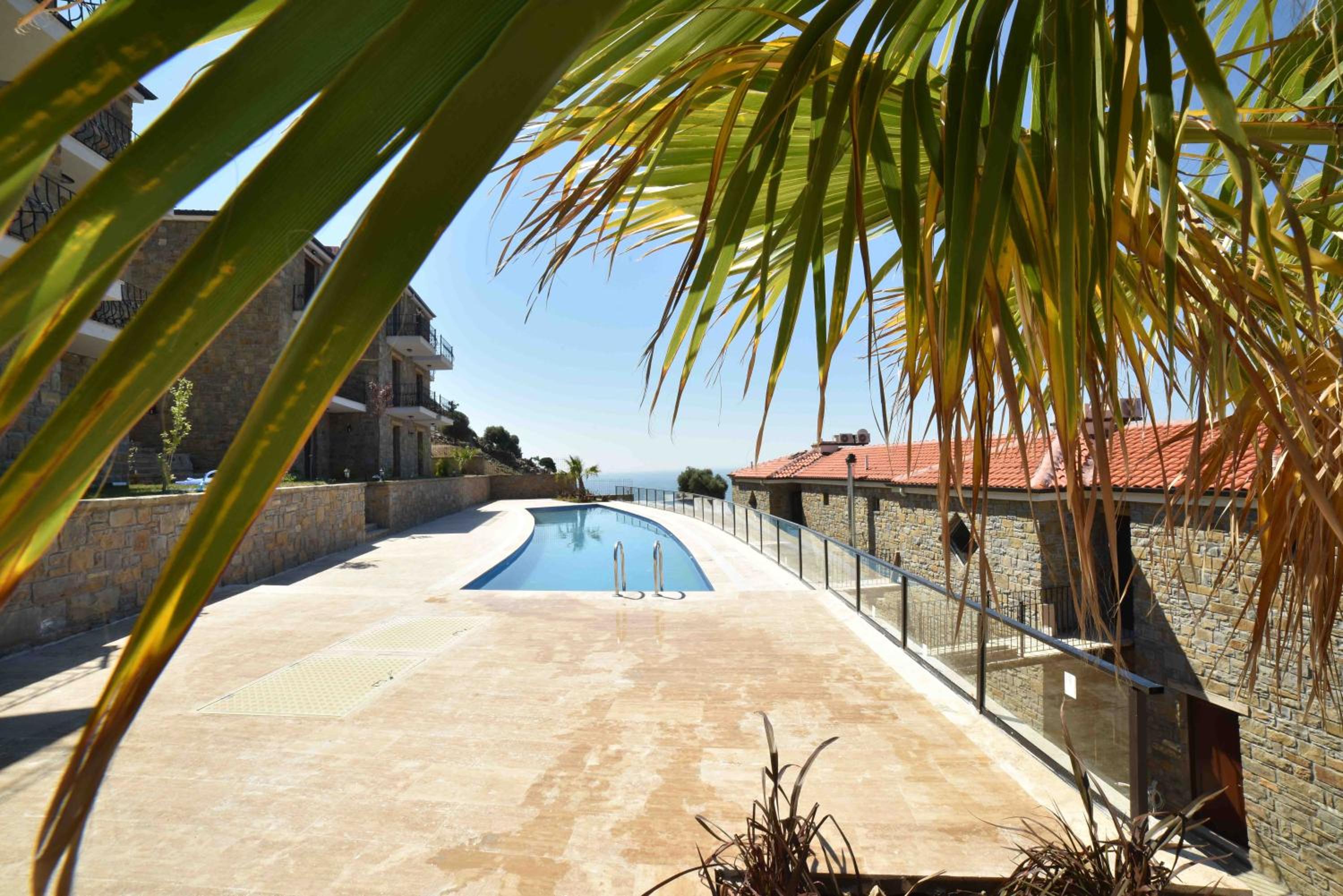 Limnos Otel 12/15