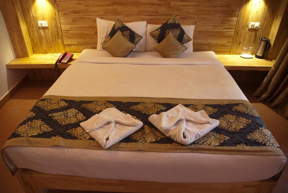 Symphony Palms Beach Resort 39/57