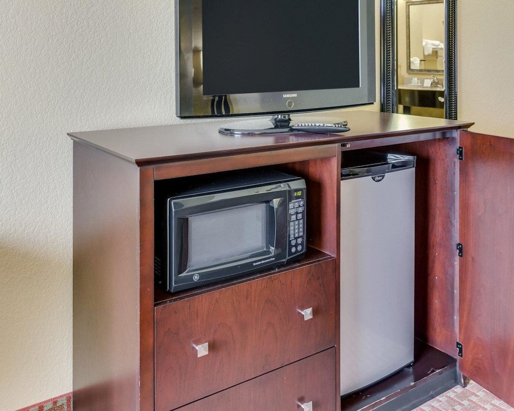 Quality Inn & Suites Slidell LA 28/52