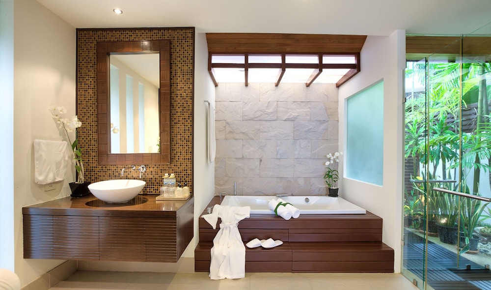 Baan Kularb 17/34