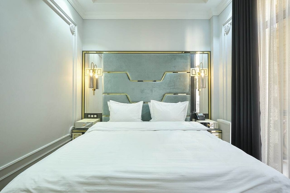 East Star Hotel 13/50