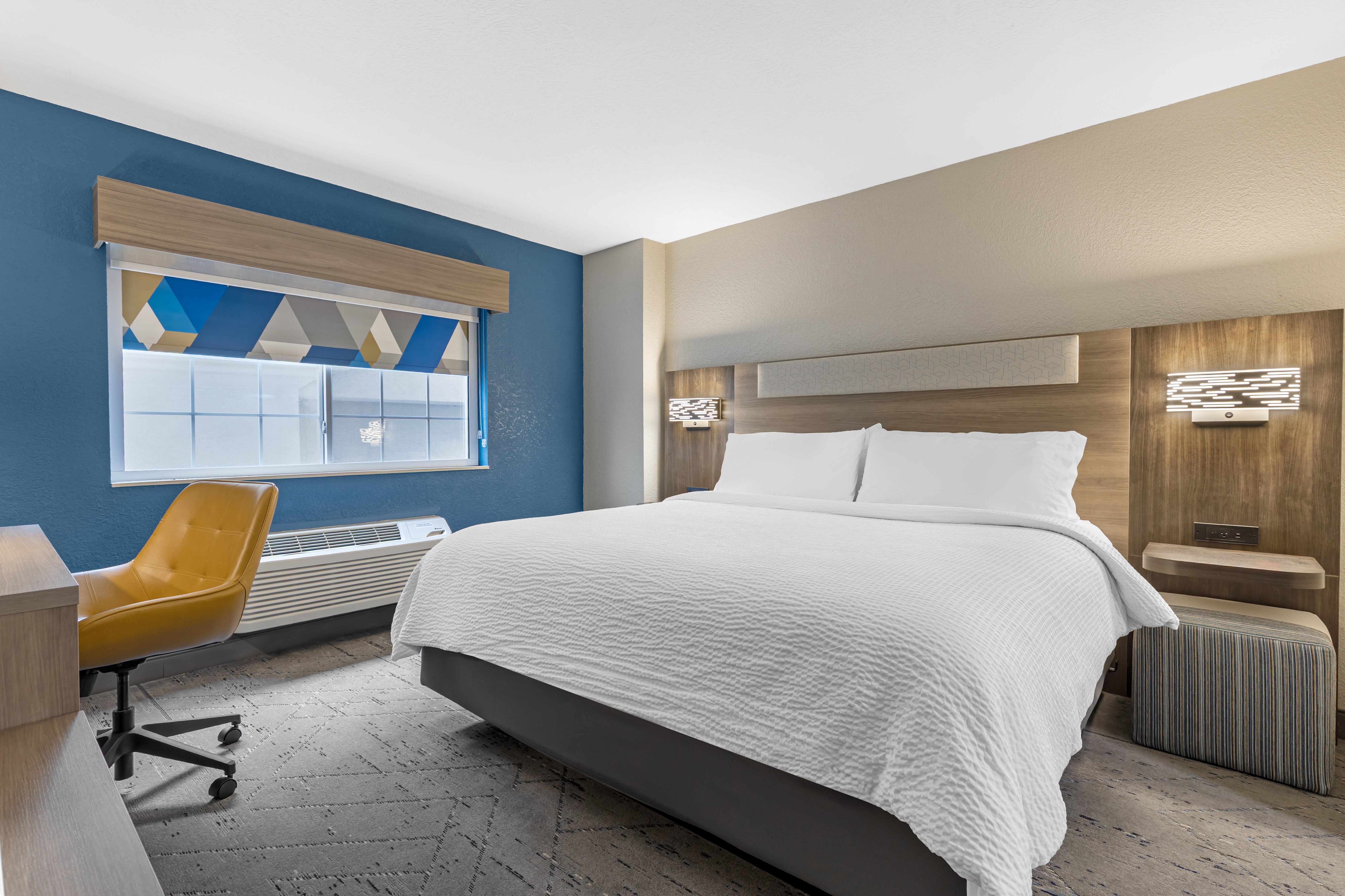 Holiday Inn Express Hotel Suites Charlotte 17/44