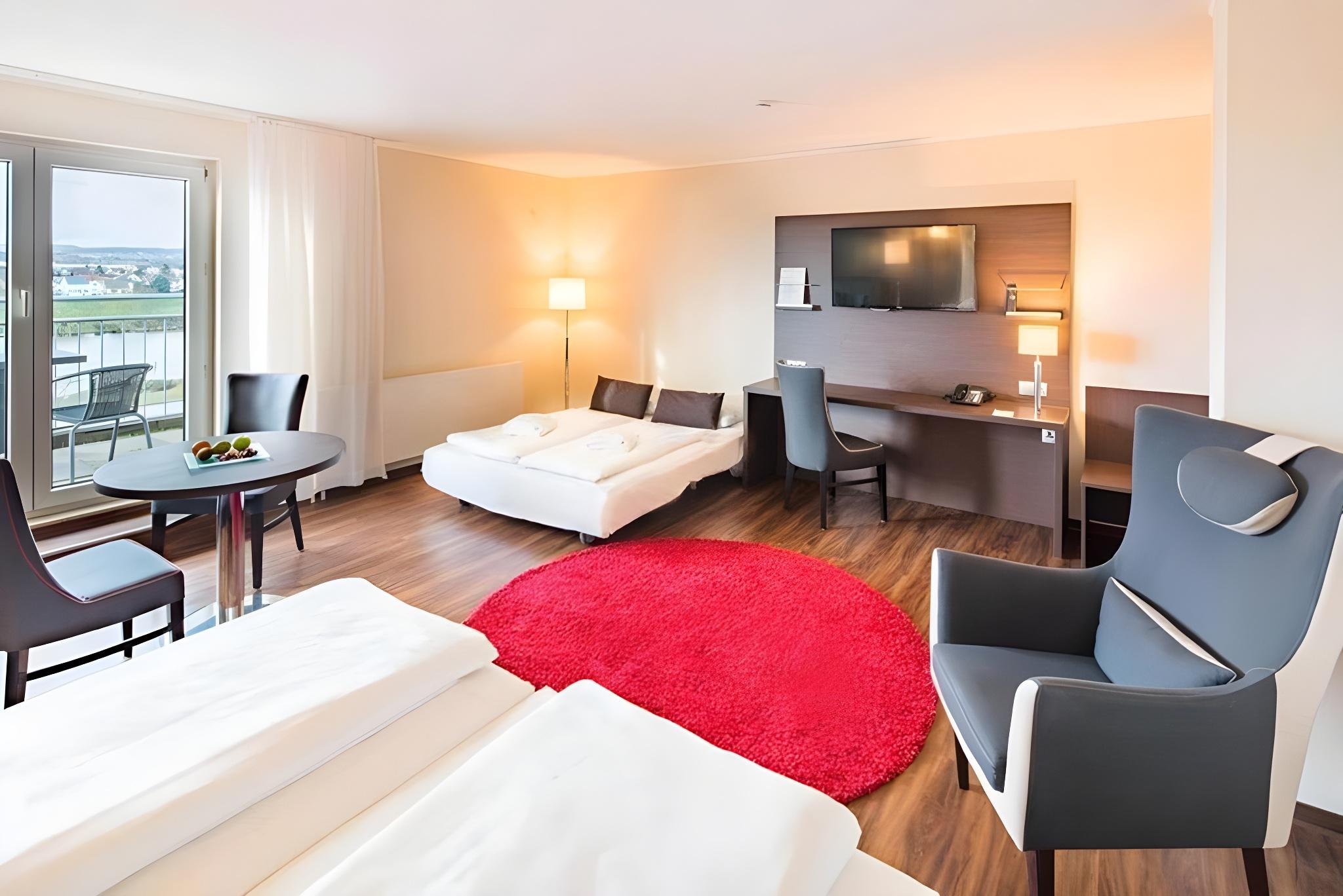 Studio, Suite, Balcony