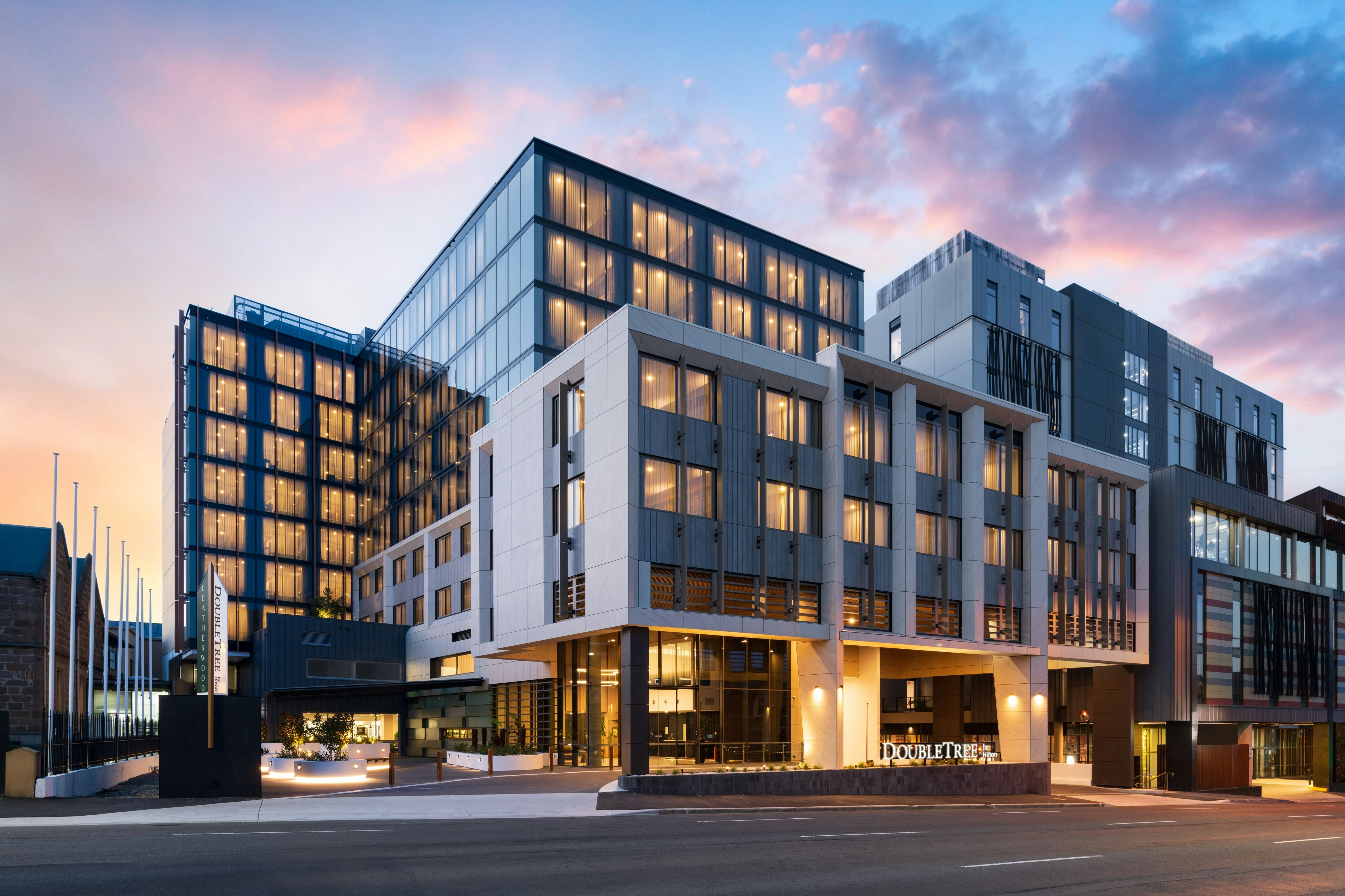 DoubleTree by Hilton Hobart 28/28