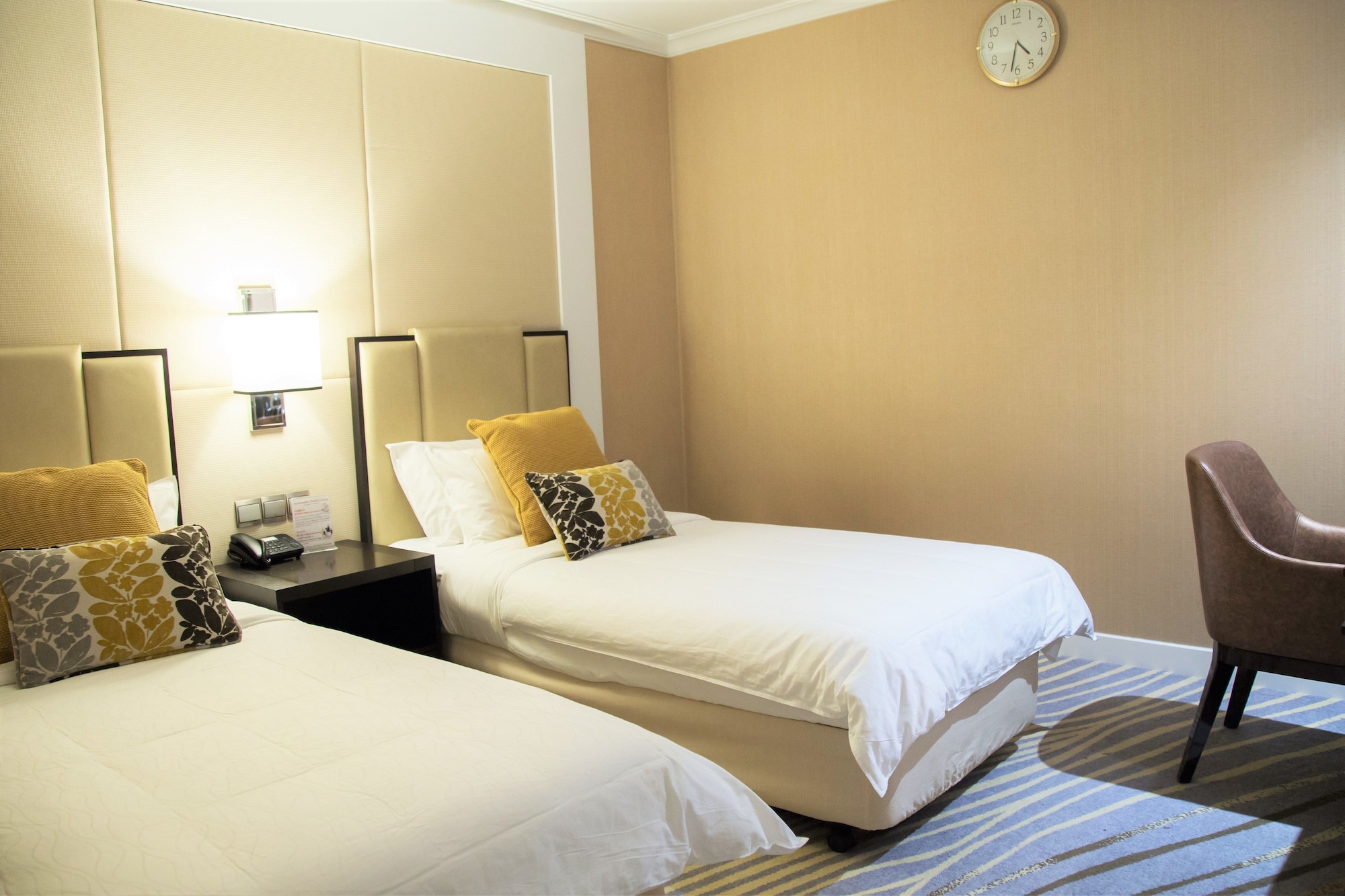 12 HOURS USAGE, TWIN BEDS