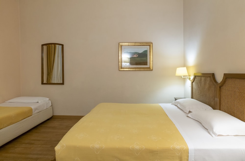 ROOM, TRIPLE, ANNEX