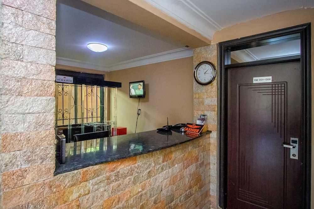Eight Winx Hotel 39/49