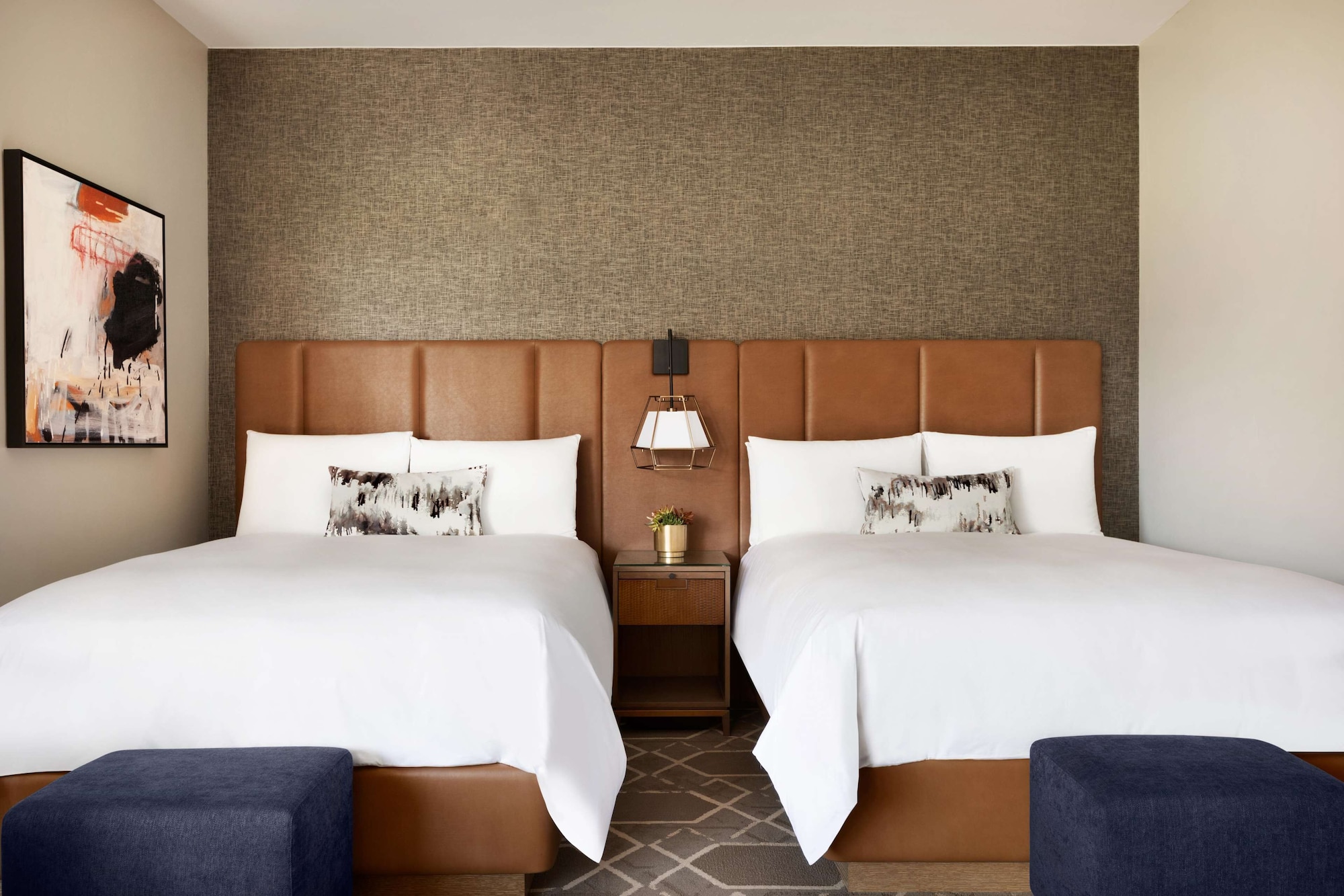 FAIRMONT, 2 QUEEN BEDS, PARTIAL VIEW, BALCONY OR PATIO