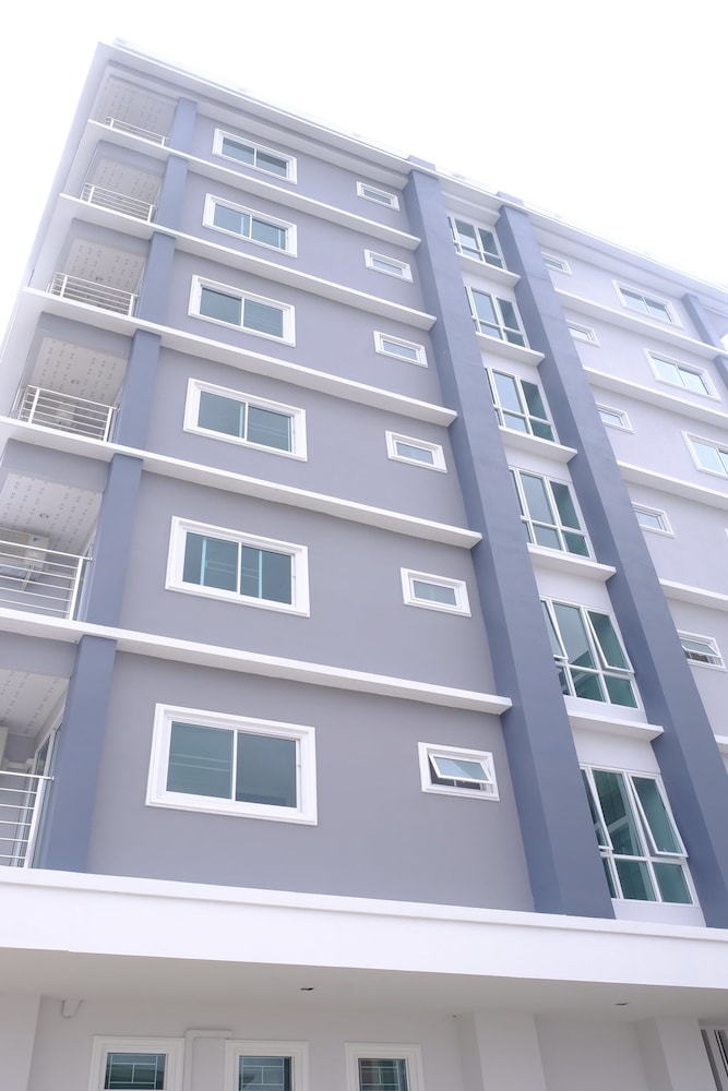 Charisma Residence 2/43