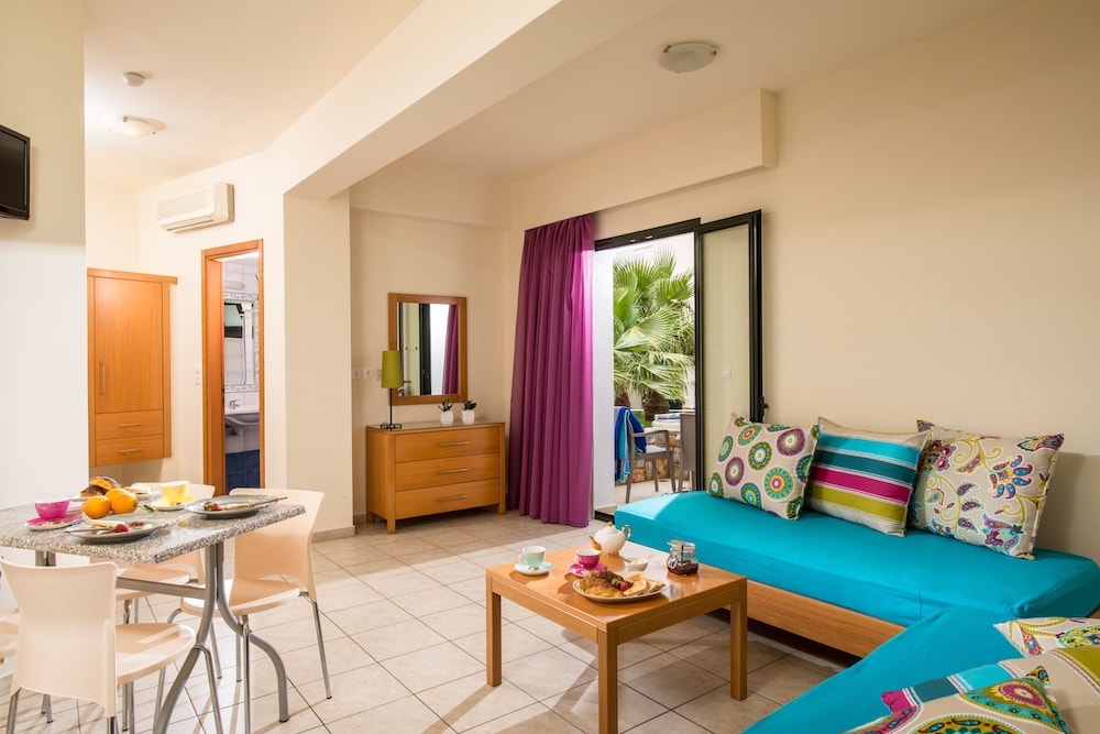 Kristalli Hotel 21/40
