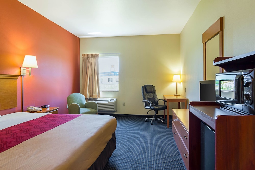 Econo Lodge Inn and Suites Pritchard Road North Little Rock 17/45