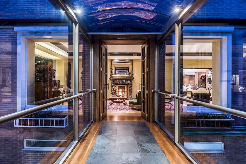 Hotel Porton Bogota 5/81