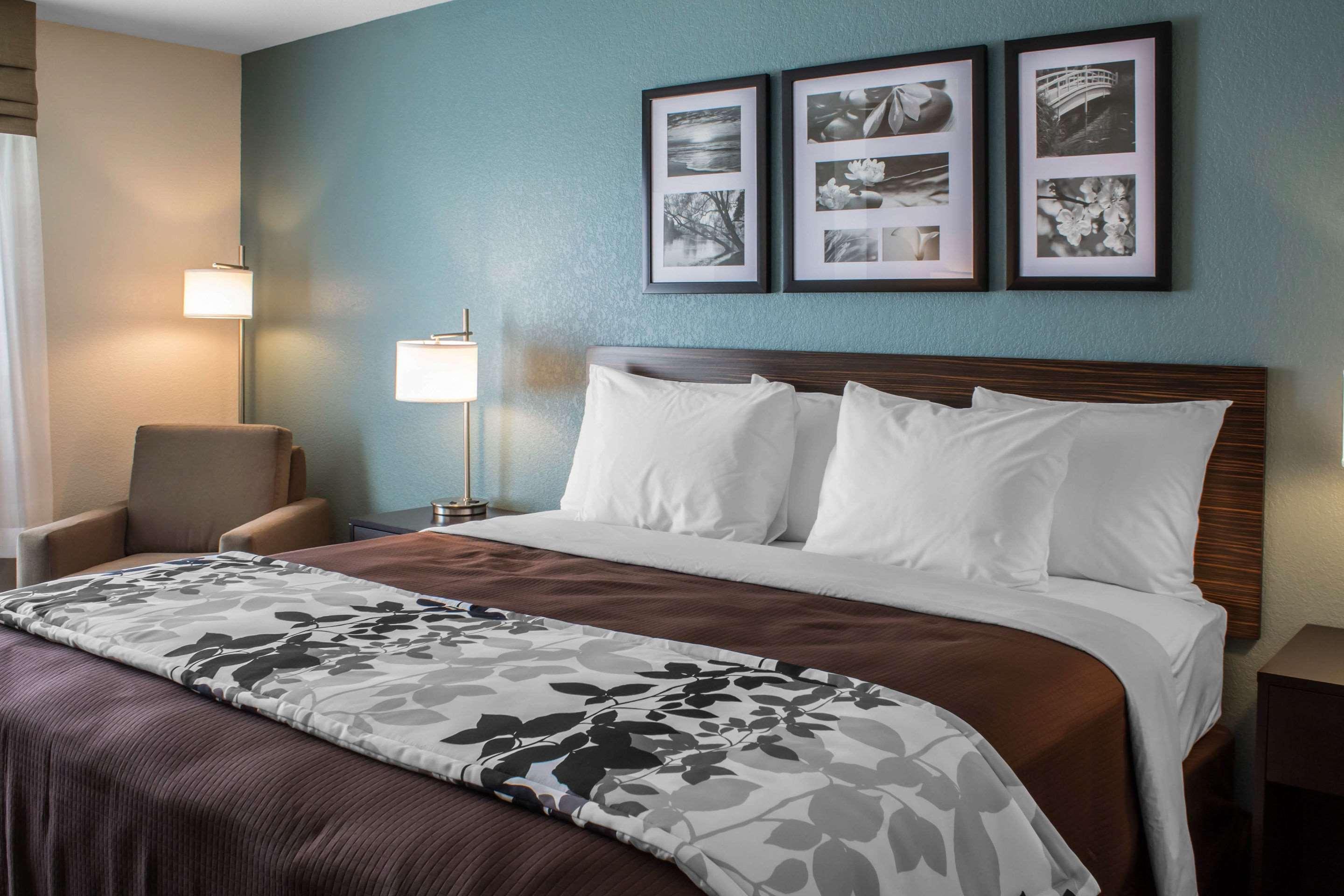 Room, Double Bed