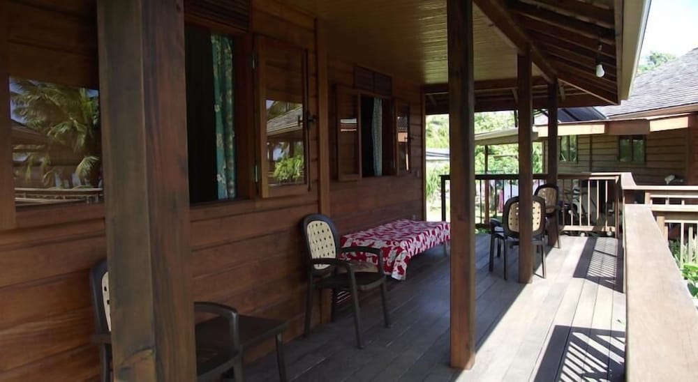 Moorea Surf Bed And Breakfast Hostel 21/32