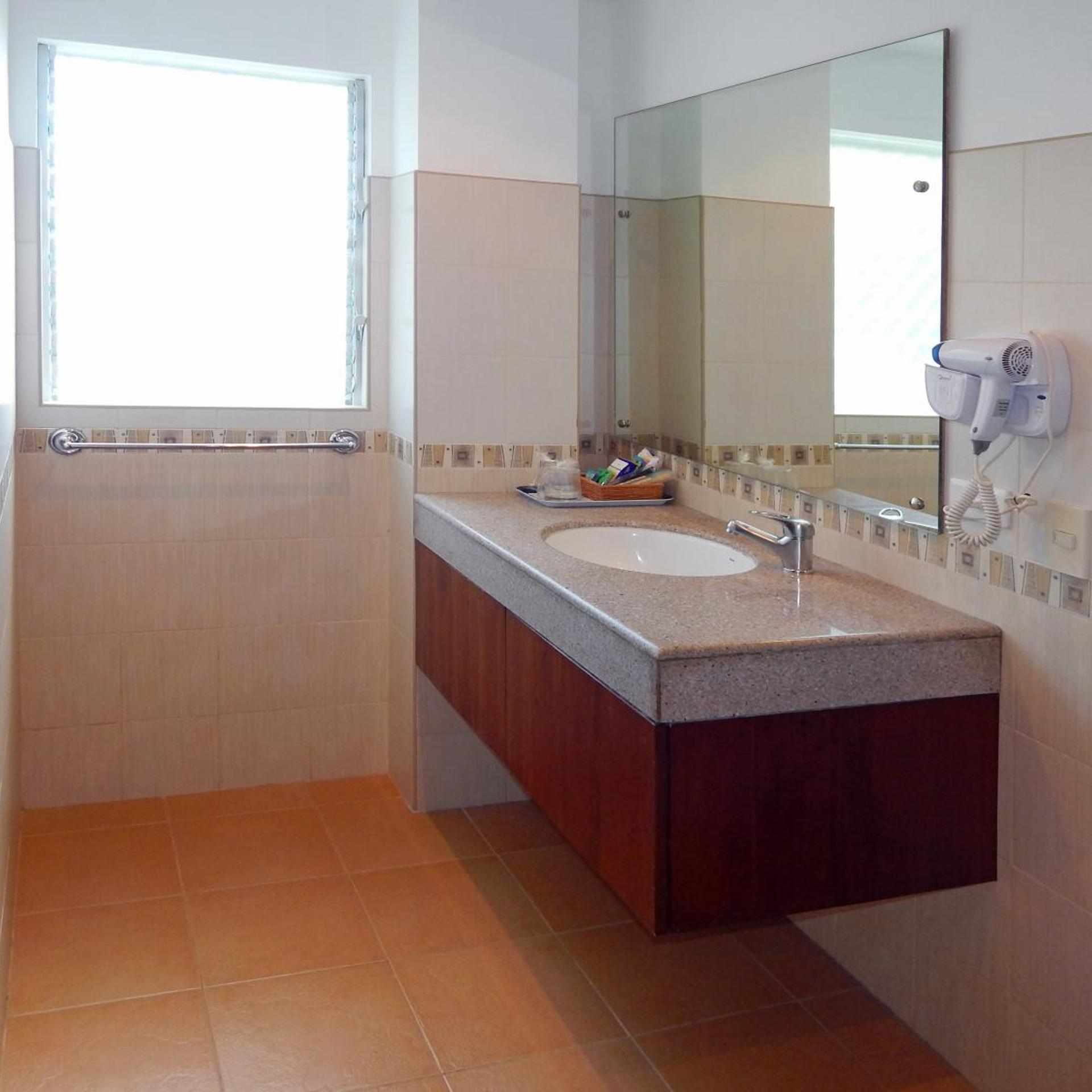 Deluxe, Apartment, Xxl، Bohol Vantage Resort 3/3