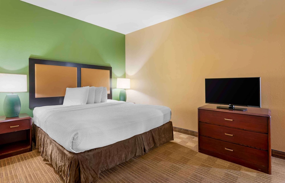 Extended Stay America- Kansas City - Overland Park - Metcalf 30/53