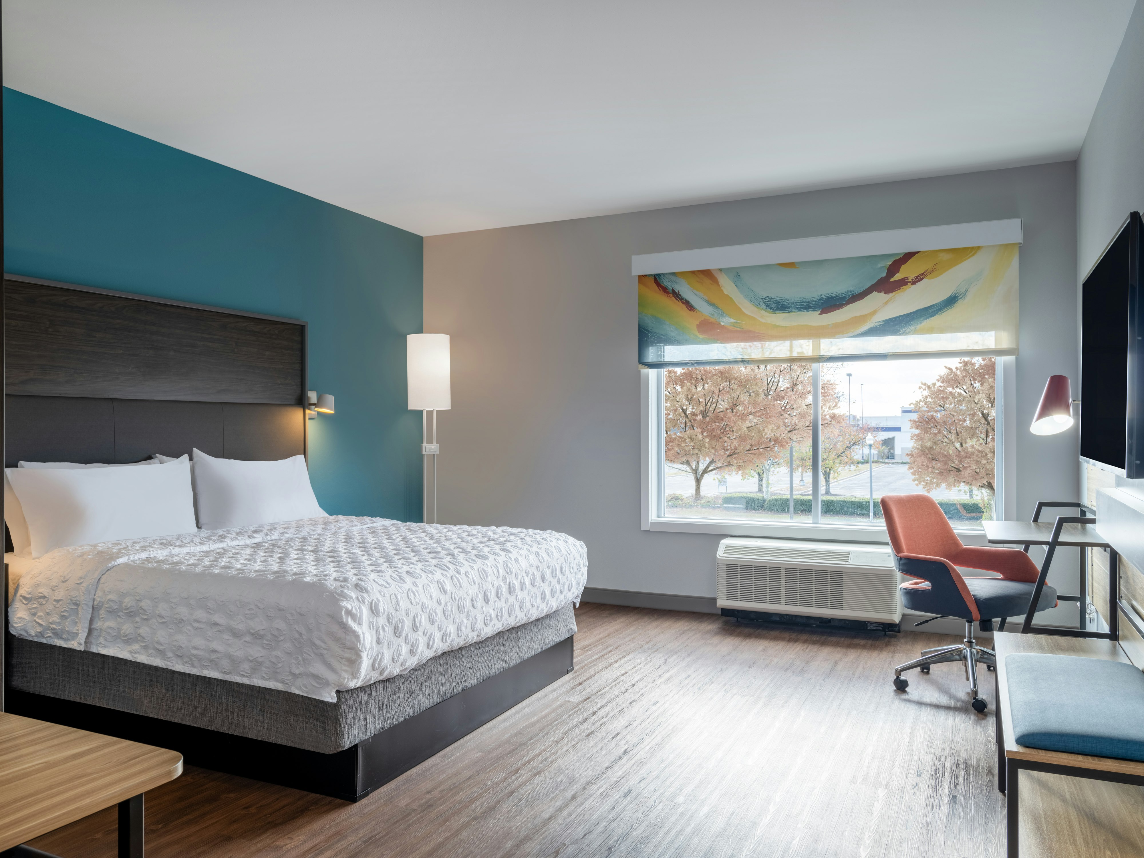 ROOM, KING BED
