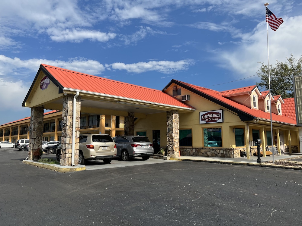 Country Hearth Inn and Suites Cartersville 3/34