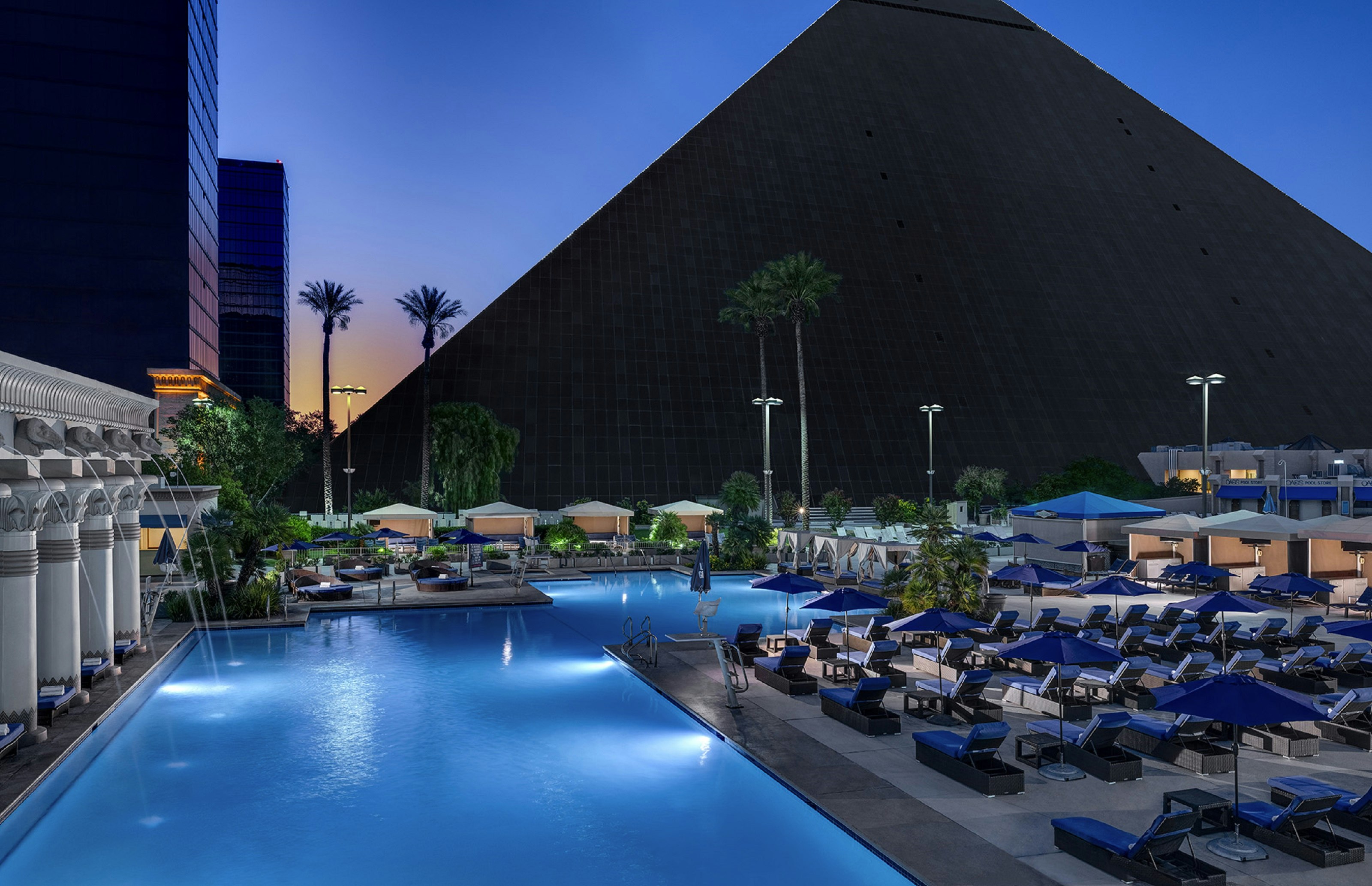 Luxor Hotel and Casino 71/73
