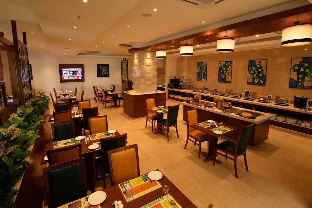 Lemon Tree Hotel Coimbatore 25/35