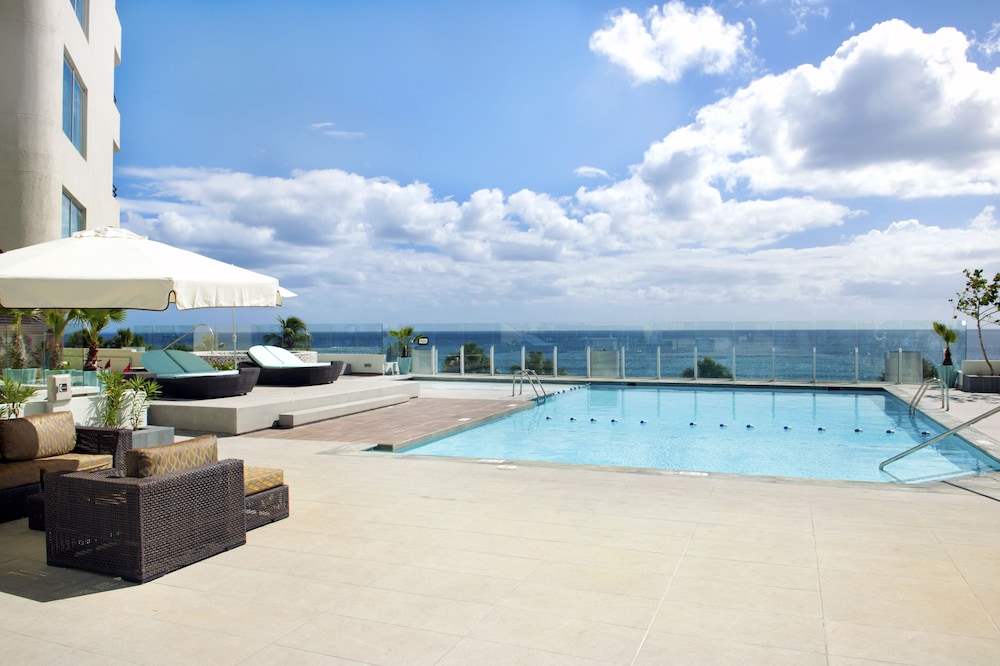 Crowne Plaza Santo Domingo (ex Intercontinental V Centenario Hotel) 6/71