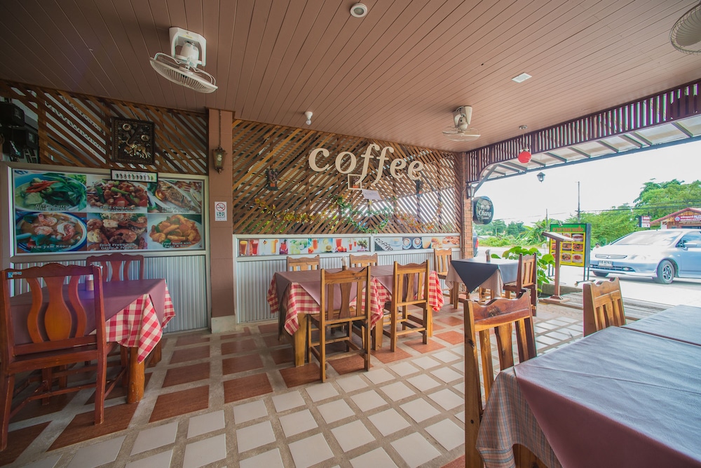 Srichada Hotel Khaolak 60/73