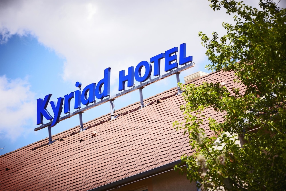 Kyriad Lyon Est Saint Bonnet de Mure 2/61