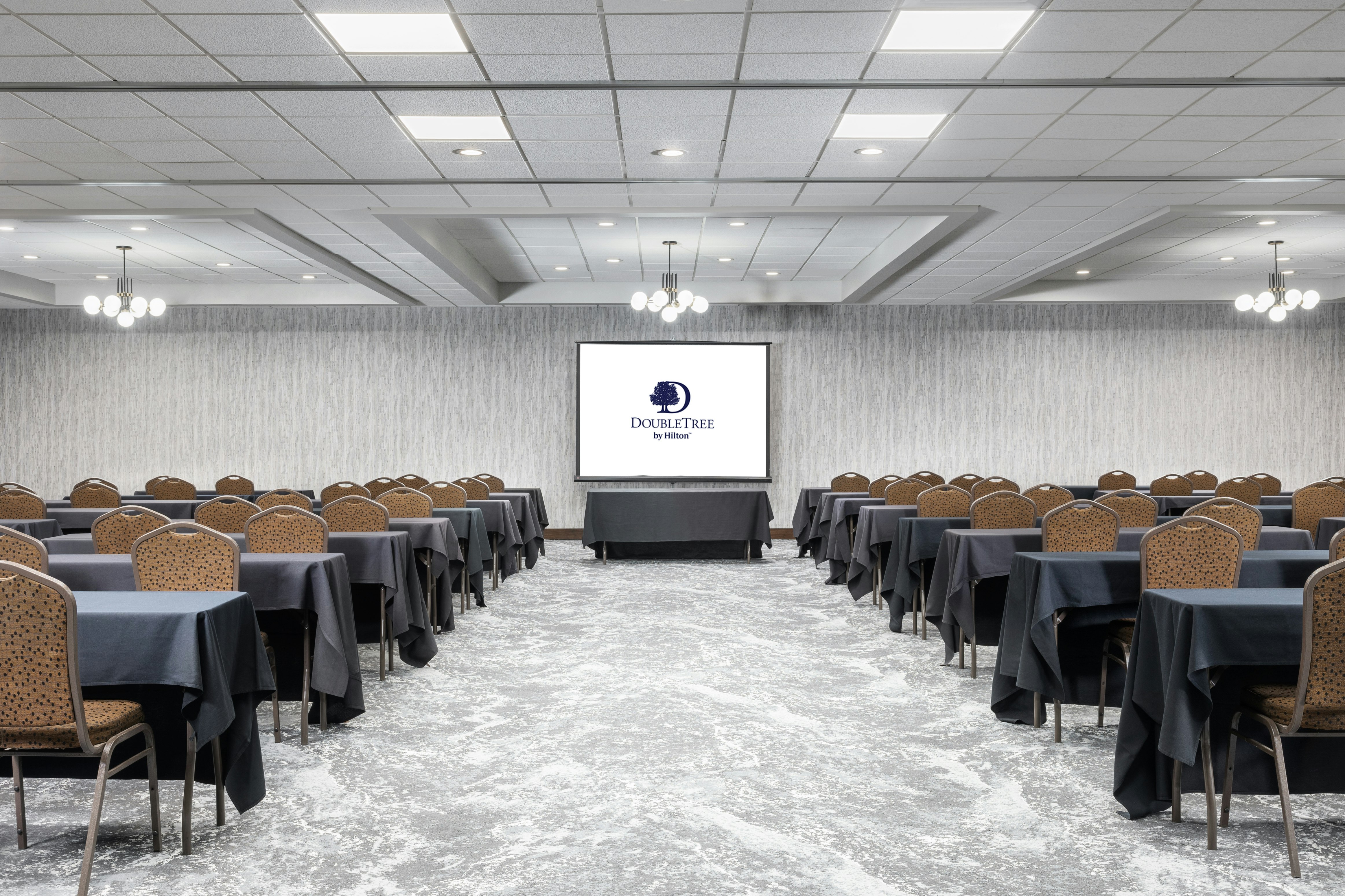 DoubleTree by Hilton Greensboro Airport 40/45