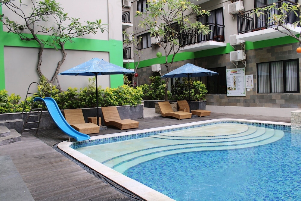 Rofa Kuta Hotel 56/62