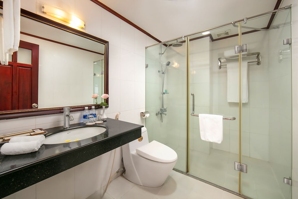 A25 Hotel - 705 Lac Long Quan 64/65