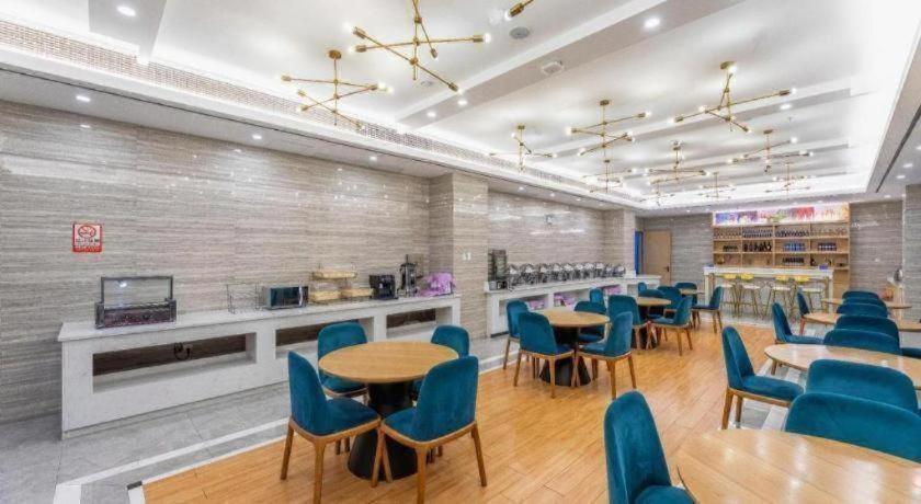 Kyriad Hotel (Yiyang Xiufeng Park) 30/39